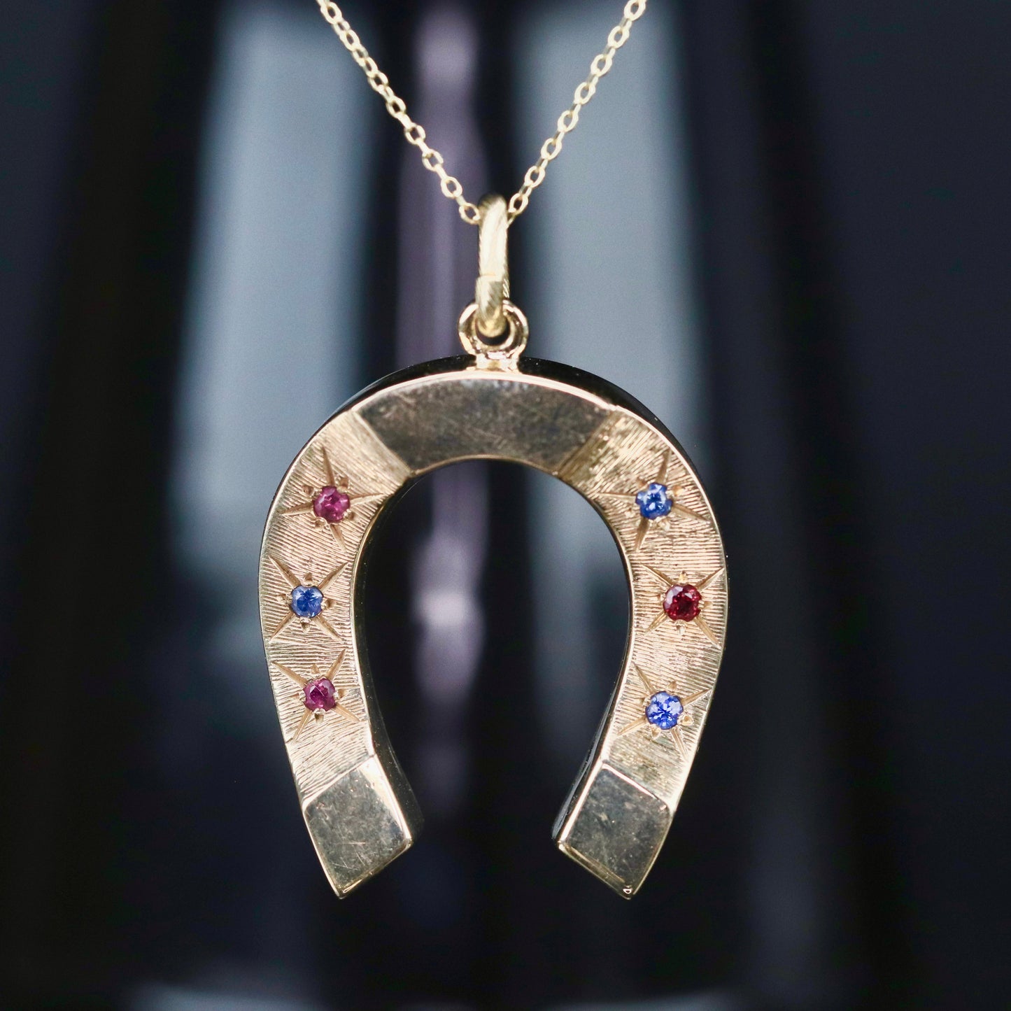 SALE!! Estate Horseshoe necklace in 14k yellow gold