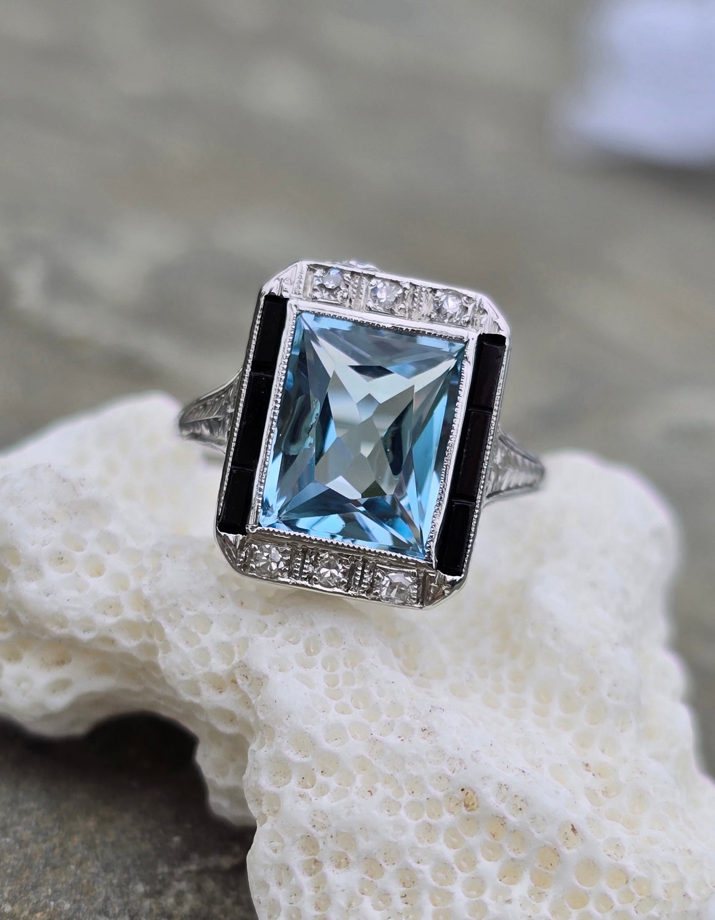 14k white gold filigree ART DECO aquamarine, onyx & diamond ring!!!