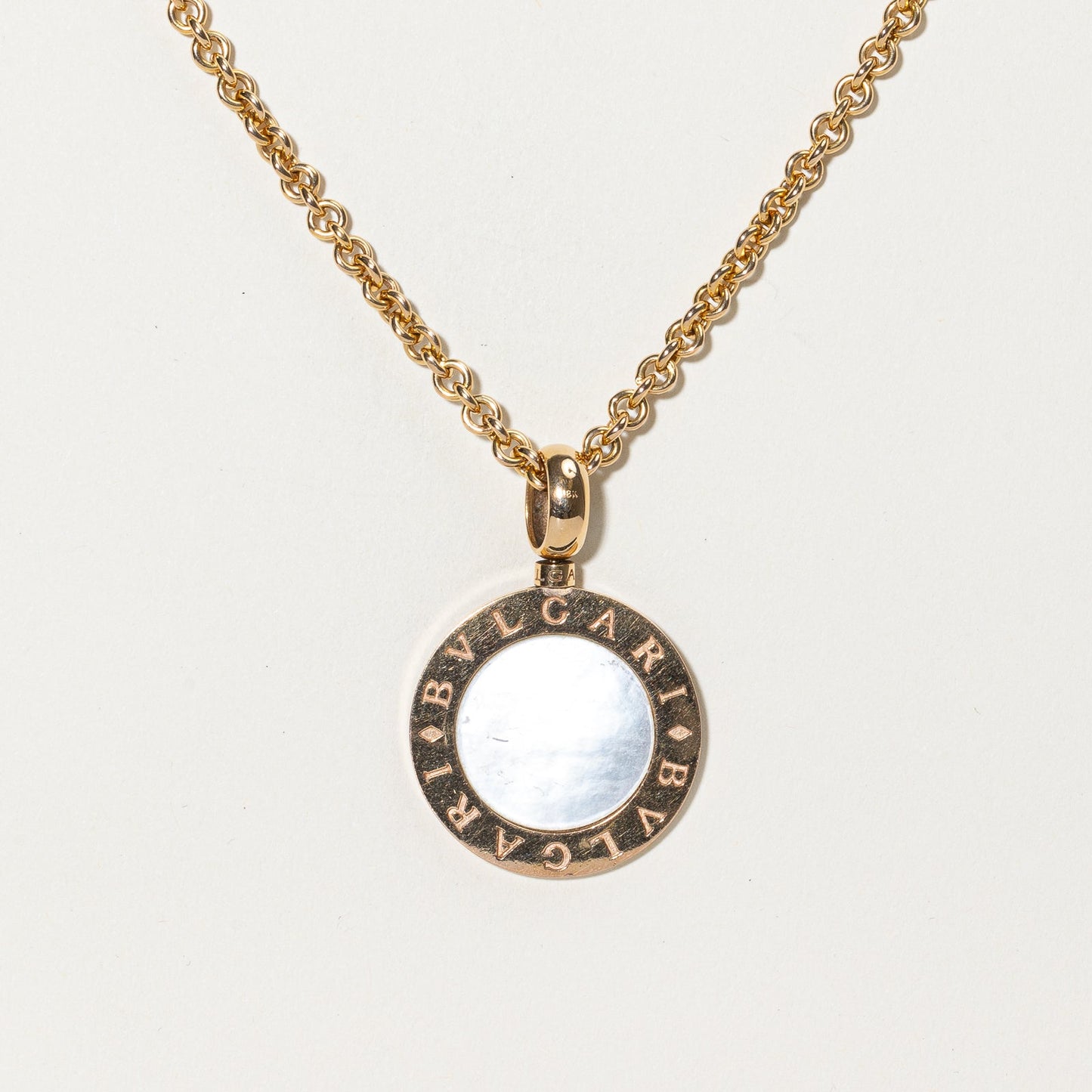 BVLGARI' Onyx & Mother of Pearl Necklace | 2.30ct, 2.30ct | 18 |