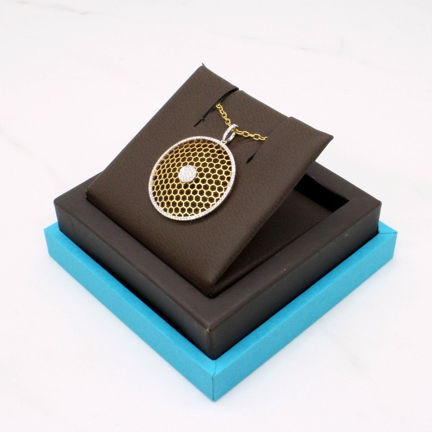 Birks' Diamond Lattice Pendant & Necklace | 0.45ctw | 16 |